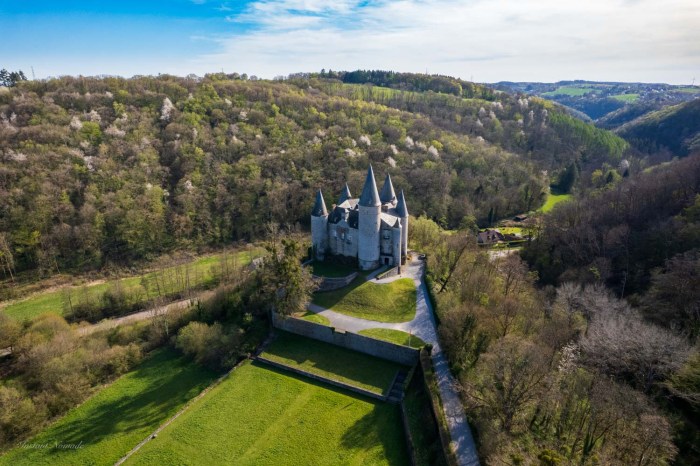 vue drone chateau veves